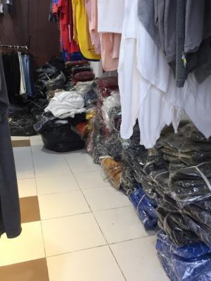 Cần sang lại đồ trong shop thời trang giá cực rẻ