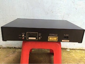 CD hi-end Micromega 2437N, 25w