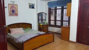 Bán nhà phân lô VIP Nguyễn Chí Thanh, nhà mới ở luôn cách đường ô tô 15m 39m2 x 5 tầng, MT 5m