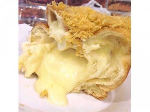 Bánh Mì Phô-Mai Tan Chảy