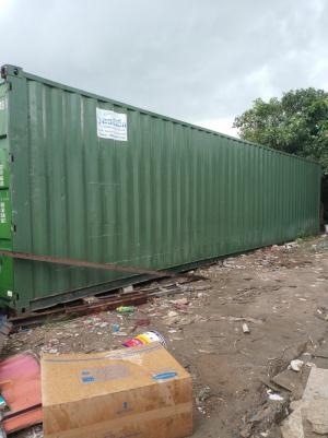 Đang buồn đang chán, ai mua bán luôn 2 container 40DC