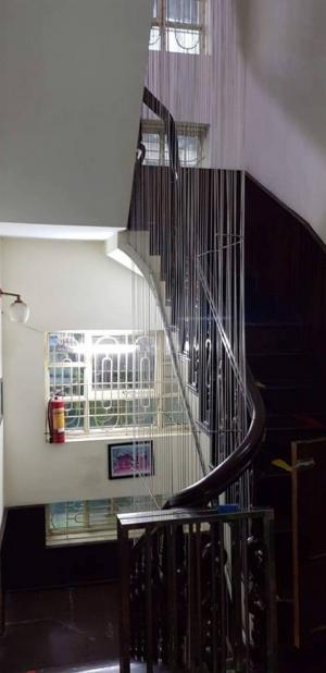 Bán biệt thự VIP Lạc Long Quân150 m2, 4 tầng, MT 9m