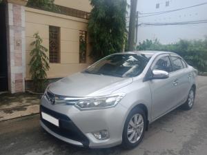 Cần bán xe Toyota Vios E số sàn 2017 màu bạc, xe xịn nhà sài kĩ lắp full đồ chơi