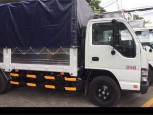 isuzu QKR mua xe tặng thùng