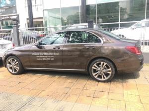 Giá xe Mercedes C 250 , xe lướt chính hãng, đăng ký 2018