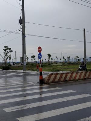 Đất nằm ngay trung tâm tp Bà Rịa, sổ hồng thổ cư 100% chỉ 590 triệu