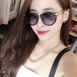 Mắt kính nữ MlU MlU Mũi Tên sành điệu