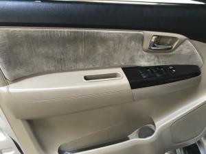 Bán Toyota Fortuner G 2.5MT màu bạc số sàn máy dầu sản xuất 2016 một đời chủ biển Sài Gòn