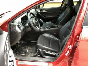 Bán Mazda 3 FaceLift 1.5AT màu đỏ đô số tự động bản sedan sản xuất 2017 biển Sài Gòn