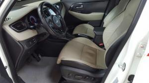 Bán Kia Rondo GATH 2.0AT màu trắng số tự động sản xuất 2016 phiên bản cao cấp nhất
