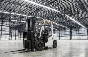 Đào tạo nghề sửa chữa bảo dưỡng xe nâng Bình Dương - Trường ĐVP
