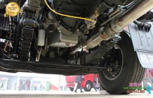 sử dụng động cơ Weichai WP10.380E32 4 kỳ 6 xi lanh thẳng hàng, làm mát bằng nước, động cơ tiêu chuẩn EU3 CN Áo đạt tiêu chuẩn khí thải EURO 2, Turbo tăng áp CN Mỹ hoạt động mạnh mẽ, bền bỉ có công suất cực đại (310Hp-340Hp) tại 2.300 vòng/phút . Tiết kiệm nhiên liệu - Thân thiện với môi trường.
