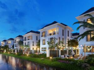 Cần bán gấp lô đất Biệt Thự 200m2 viêu hồ Phố Nối Hưng Yên rộng hơn 10ha