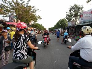 Vợ chồng tui có mua lô đất 300m2 và xây dựng nhà trọ lên đang cho thuê kín phòng.