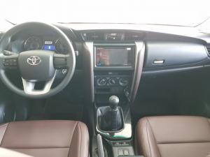 Toyota Fortuner 2.4G 2018 Máy Dầu Nhập Khẩu Đủ Màu Giao Ngay Tại HCM