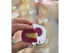 Bánh dẻo củ dền, chùm ngây, lá dứa