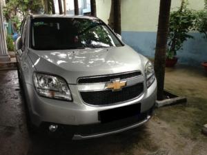 Cần bán chiếc Orlando 2017 màu bạc số sàn full option