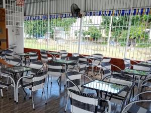 Bàn ghế mây cafe thanh lý Phương Thủy giá gốc