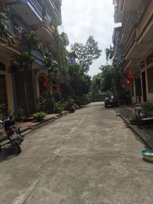 Bán nhà 3 tầng 1 tum Từ Sơn Bắc Ninh