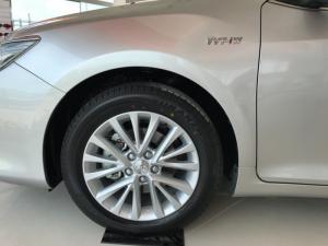 Đại lý Toyota tại Sài Gòn - bán xe Toyota Camry 2018 mẫu mới nhất, nhận tư vấn, báo giá cùng hỗ trợ mua trả góp qua hotline 0939 725 968, gọi ngay để nhận tư vấn hữu ích