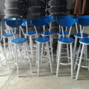 Ghế bar thấp tựa lưng mai nguyễn