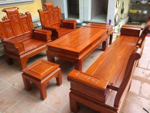 Bàn Ghế Phòng Khách Âu Á Hộp Cuốn Thư Gỗ Hương Vân 2m4