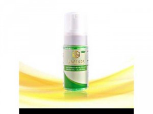 Sữa Rửa Mặt Dạng Bọt Trắng Da Whitening Facial Foam Green Tea - Aloevera