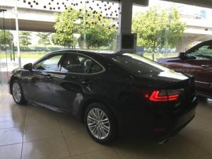 Bán Lexus ES250 nhập khẩu 2018, mới 100%,xe và giấy tờ giao ngay .