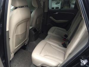 Bán xe Audi Q5 2.0T 2011 màu đen nội thất kem zin