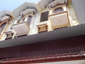 Đang cần bán gấp nhà gần UBND phường lộc vượng ngay gốc đa