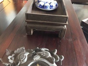 Khay trắc trơn