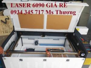 Máy Laser 6090 cắt gỗ mica làm tranh treo tường kiểu