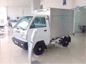 Suzuki thùng kín tặng thuế trước bạ