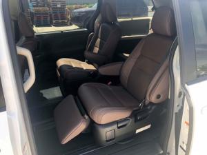 Bán Toyota Sienna Limited 3.5 xuất mỹ,sản xuất 2018,mới 100%,full otion,xe giao ngay.