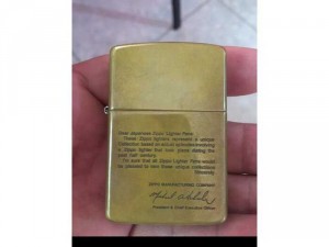 Zippo chữ ký tổng thống