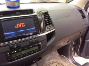 Cần tiền bán Fortuner 2016, số tự động, hai cầu, màu bạc zin