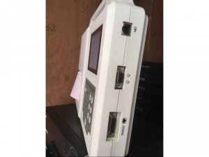 Máy điện tim 3CH CM300