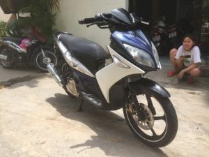 Novou IV trắng - xanh BSTP nhà sử dụng đẹp