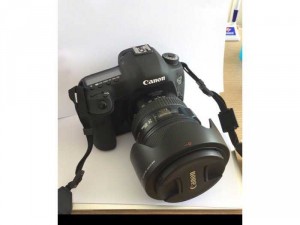 Mình bán lại body Canon EOS 5D mark III + Lens EF 24-105mm. (còn hạn bảo hành chính hãng)
