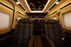 Ford Transit Limousine 10 chỗ, Nội thất sang trọng hiện đại, phù hợp kinh doanh vận chuyển hành khách - 0906 929 039