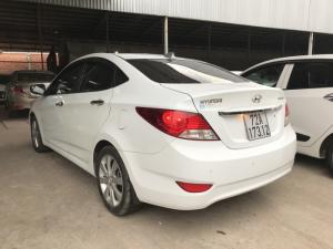 Bán Hyundai Accent 1.4AT màu trắng số tự động nhập Hàn Quốc 2012