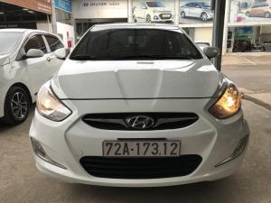 Bán Hyundai Accent 1.4AT màu trắng số tự động nhập Hàn Quốc 2012