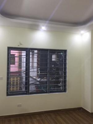 Nhà riêng Tứ Hiệp – Thanh trì – Hà nội dt 37 mx4T.Gần bện viện nội tiết.