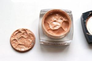 Kem Nền Chanel Sublimage Le Teint xách tay Pháp