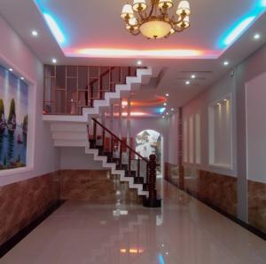 Bán nhà mới 100% chưa ở ngay khu dân cư cách đường Đinh Đức Thiện 500m.