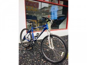 Xe đạp thể thao Giant / bánh 26 inch /
