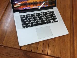 Macbook Pro Retina 15 Core i7 3820QM Ram 16 Vga 1G