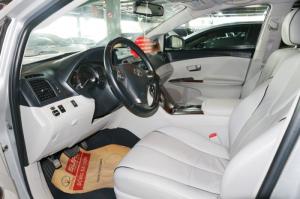 Bán xe Venza 2.7 sản xuất 2009 màu bạc nhập Mỹ