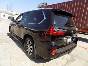 Lexus LX 570 2018, màu đen, nhập khẩu
