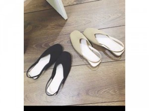 Giày sandal lên chun bệt